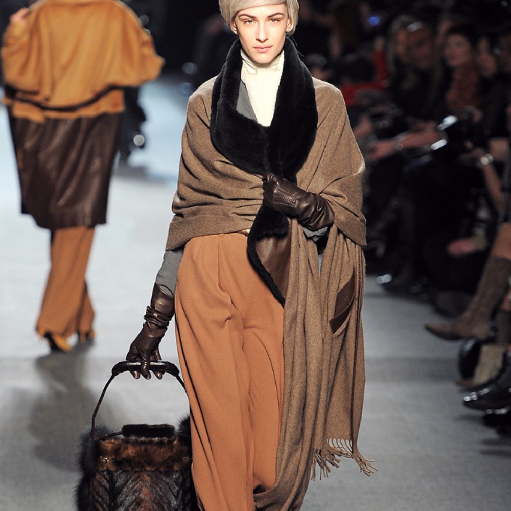 Jean Paul Gaultier Cashmere Wrap With Beaver Collr - Picture 1 of 6